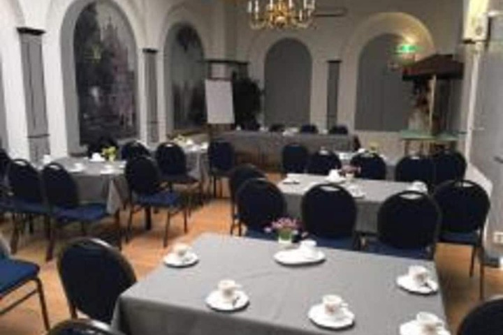 Ballroom/Hall 44 of 51