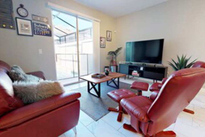 Room 7 of 28