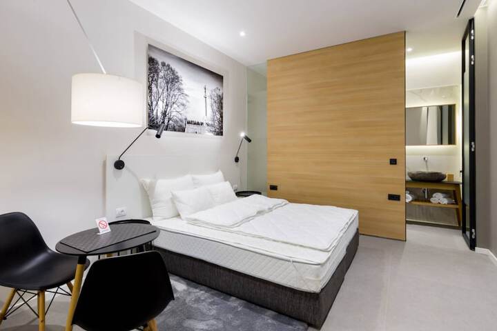 Room 15 of 45