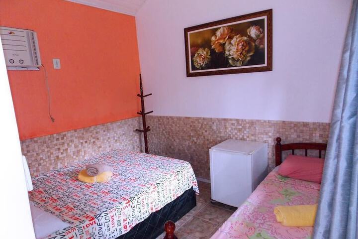 Room 27 of 48