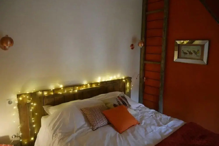 Room 3 of 24