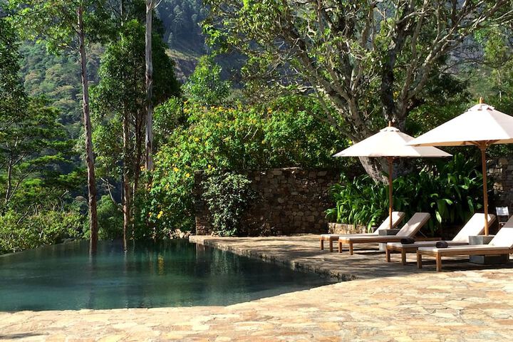 Pool 33 of 62
