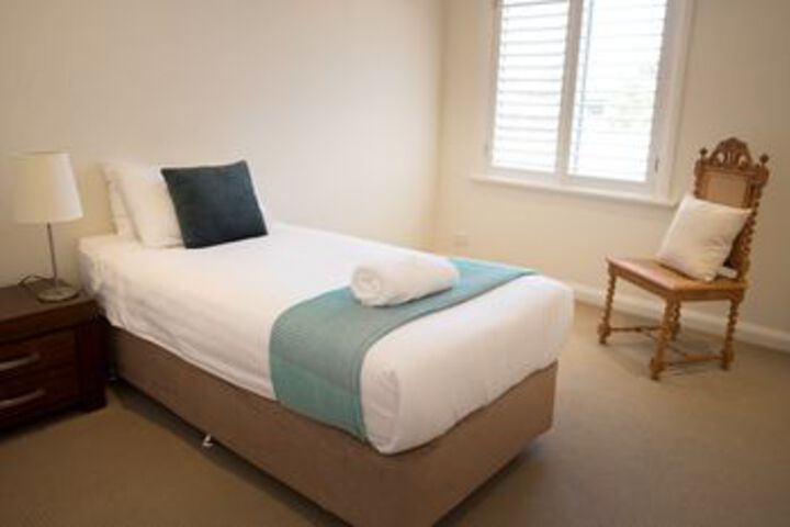 Room 2 of 11