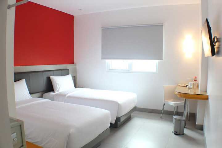Room 5 of 37