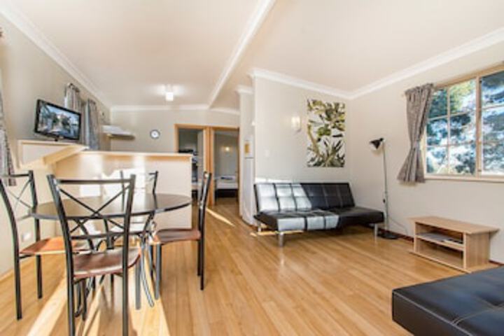 Room 1 of 36