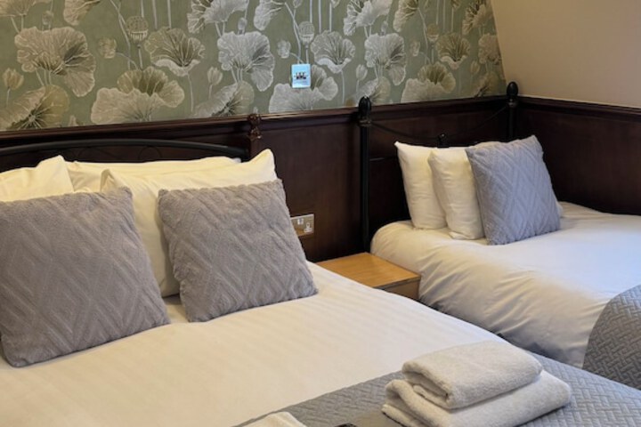 Room 20 of 37