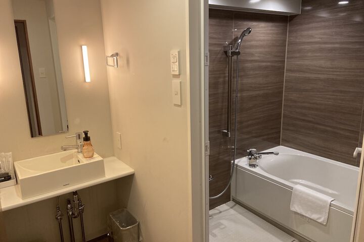 Room 19 of 31