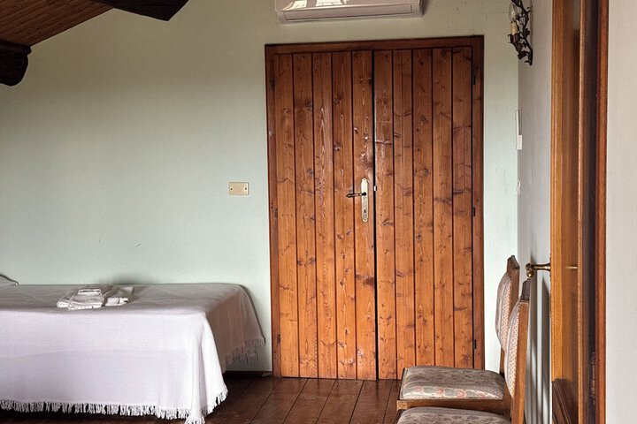 Room 25 of 64