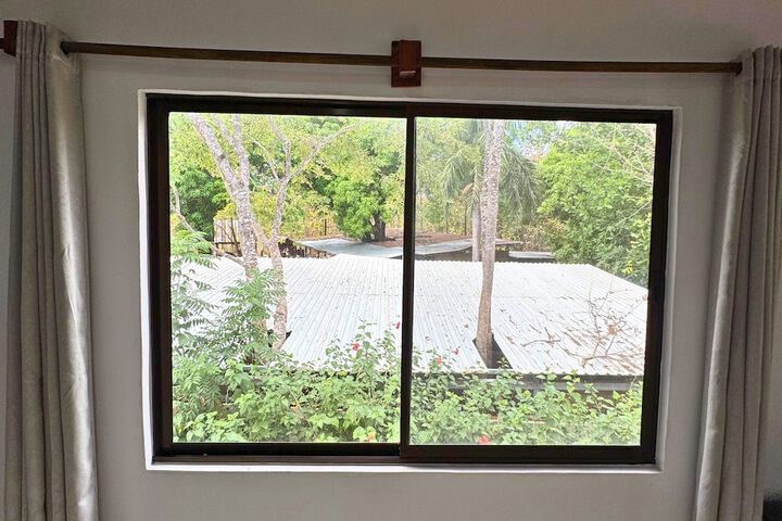 Room 42 of 193