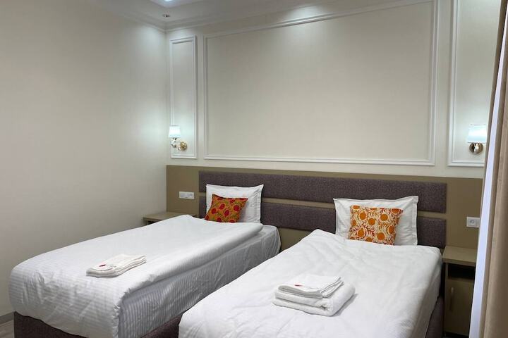 Room 18 of 30
