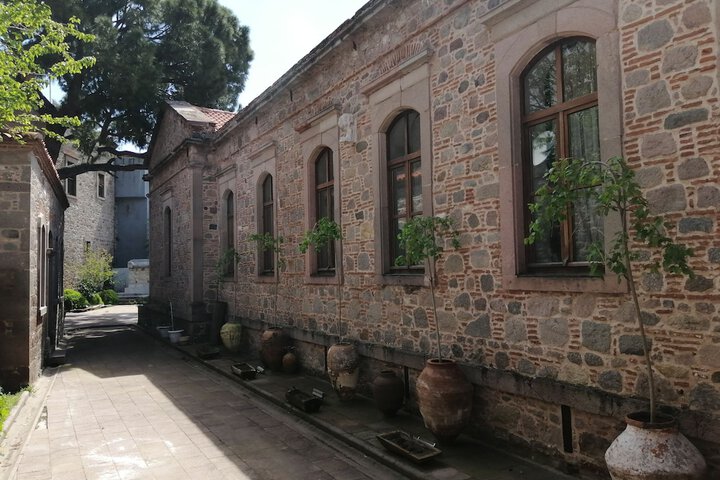 Hotel Exterior 43 of 47