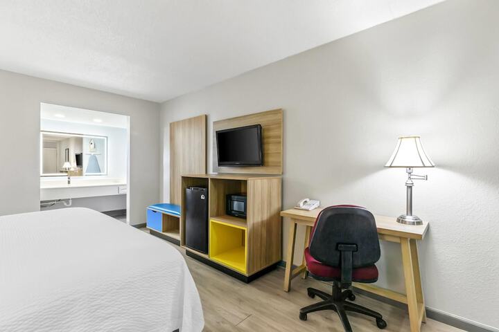Room 20 of 79