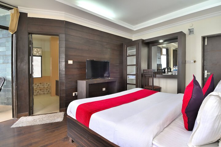 Room 7 of 42