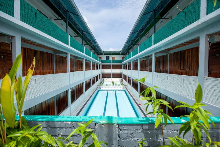 Pool 49 of 64