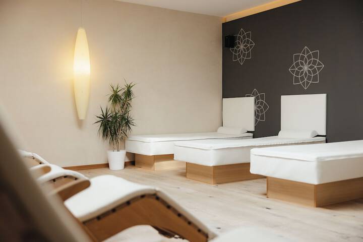 Spa 18 of 43