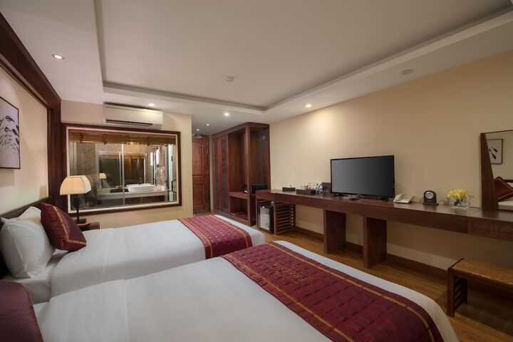 Room 30 of 109