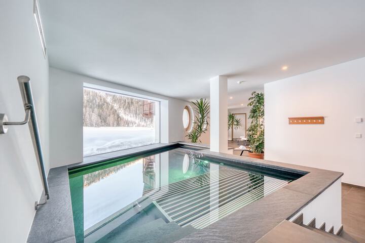 Pool 42 of 116