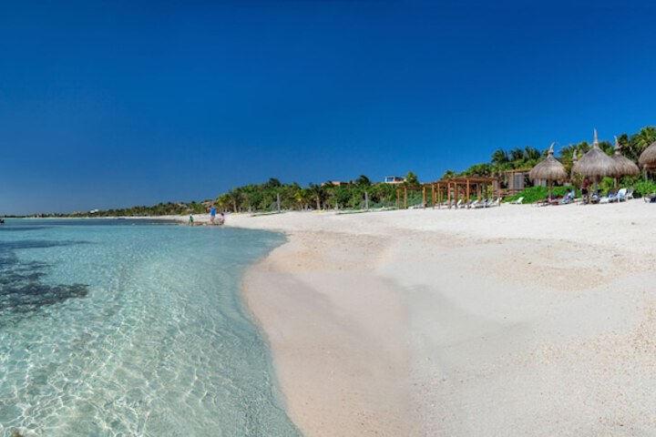 Beach 102 of 131