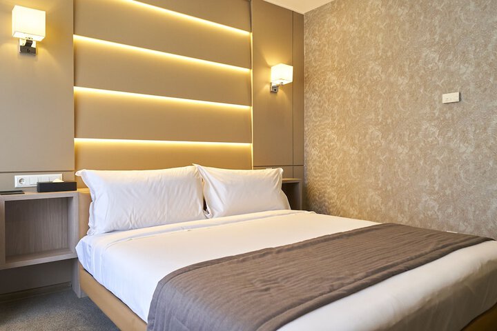 Room 21 of 80