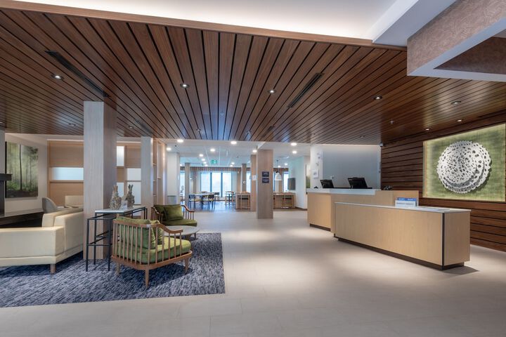 Guest Lobby