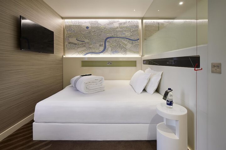 Room 7 of 31