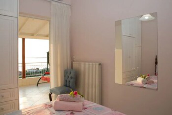 Room 12 of 15