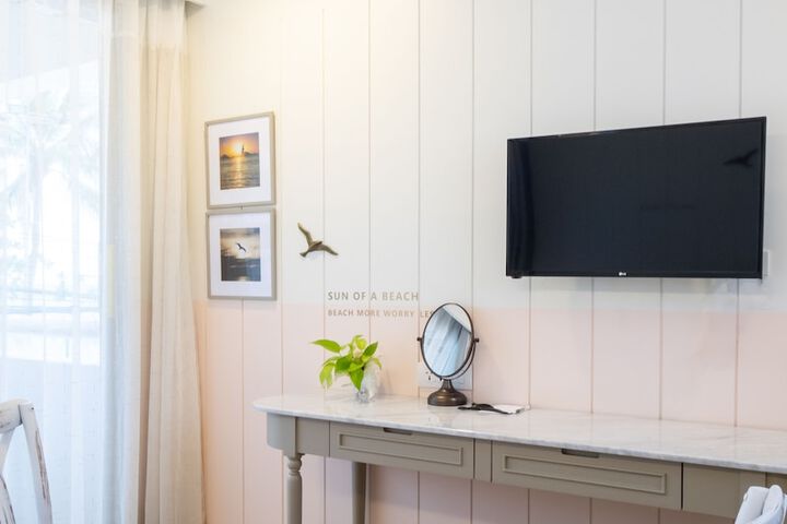 Room 3 of 60