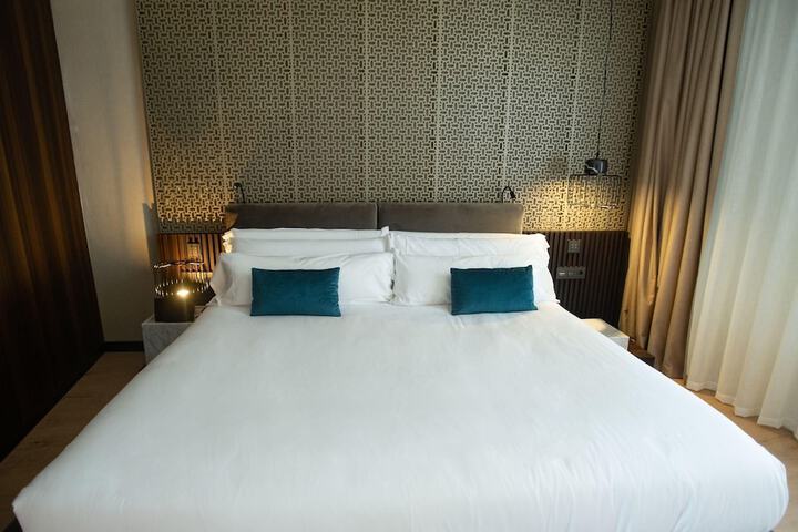 Room 40 of 94