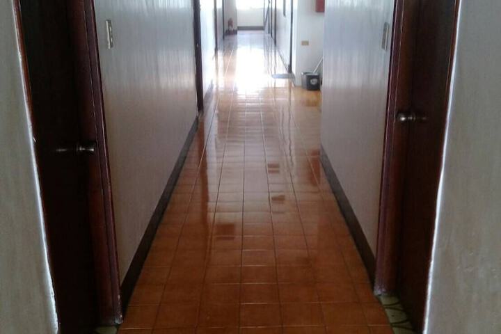 Ballroom/Hall 20 of 22