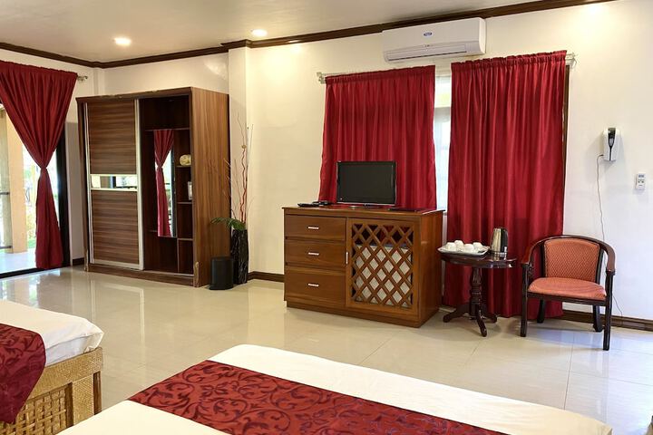 Room 26 of 70