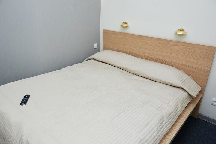 Room 28 of 53