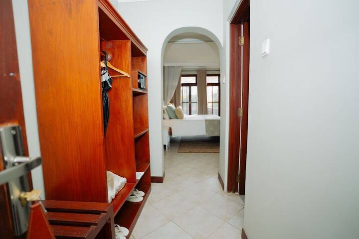 Room 14 of 65