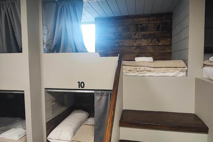 Room 3 of 14