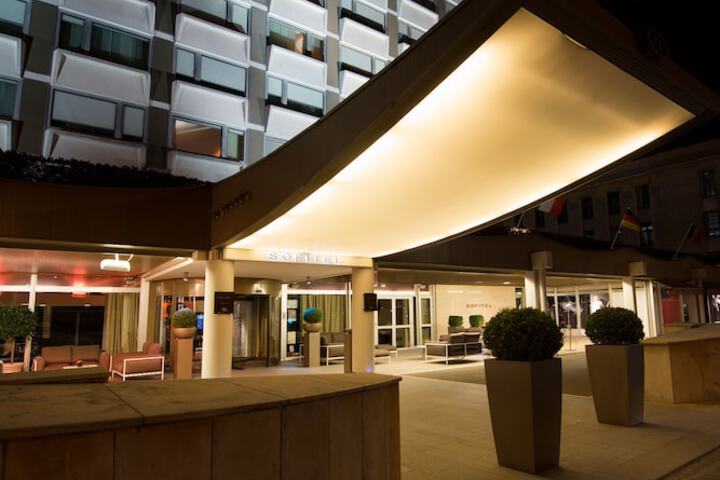 Hotel 74 of 81