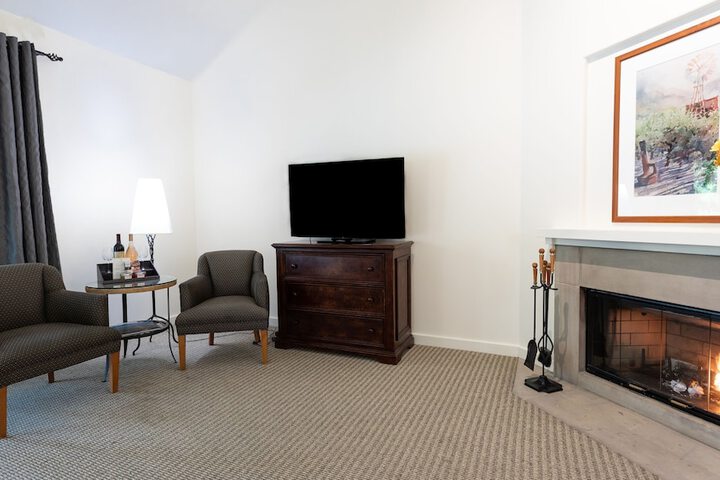 Room 26 of 61
