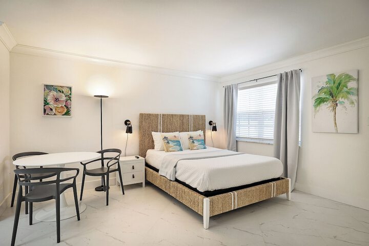 Room 6 of 55