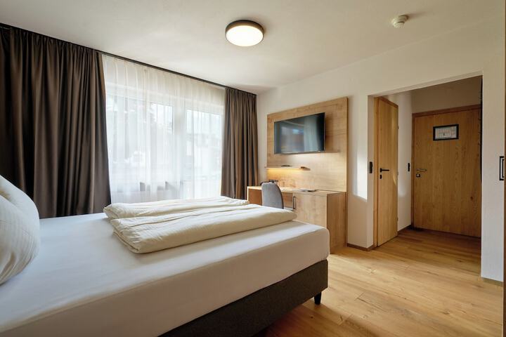 Room 46 of 92