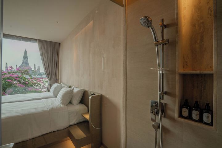 Room 45 of 151