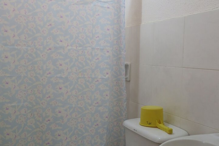 Room 16 of 24