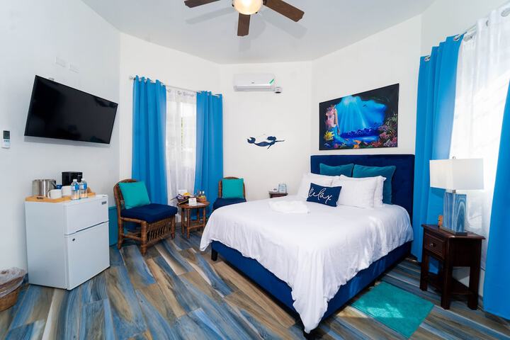 Room 4 of 70