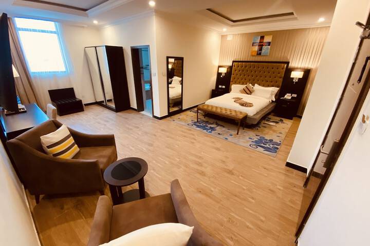 Room 6 of 37