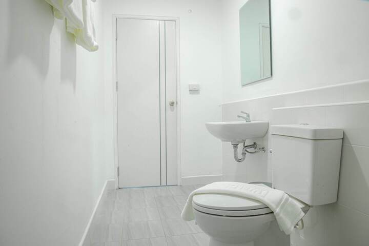 Room 21 of 25