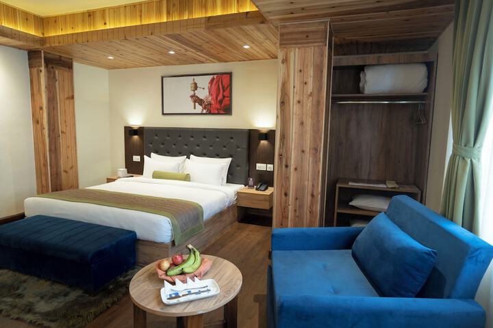 Room 6 of 40