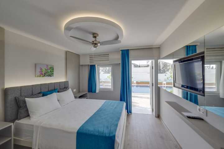 Room 14 of 51