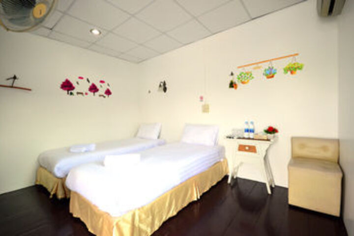 Room 47 of 59
