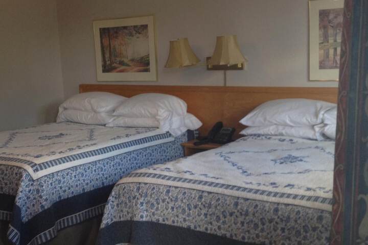 Room 11 of 38