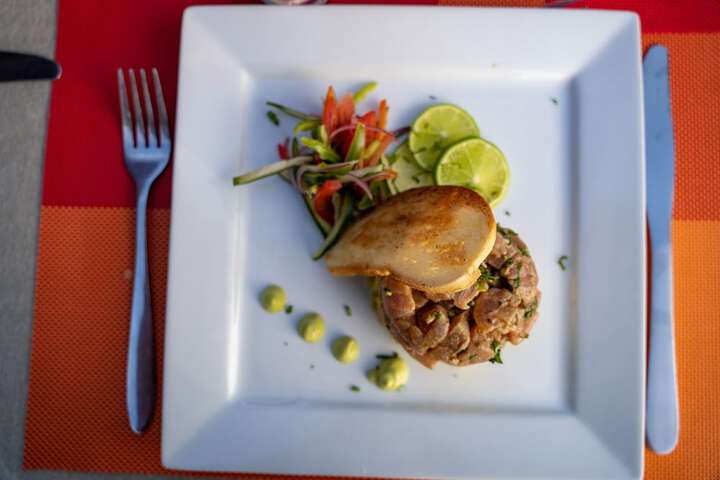Dining 32 of 64