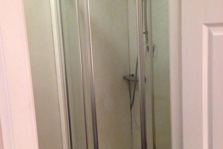 Room 13 of 20