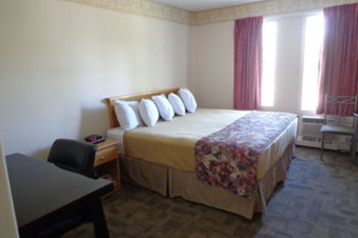 Room 11 of 53
