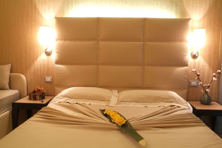 Room 13 of 49